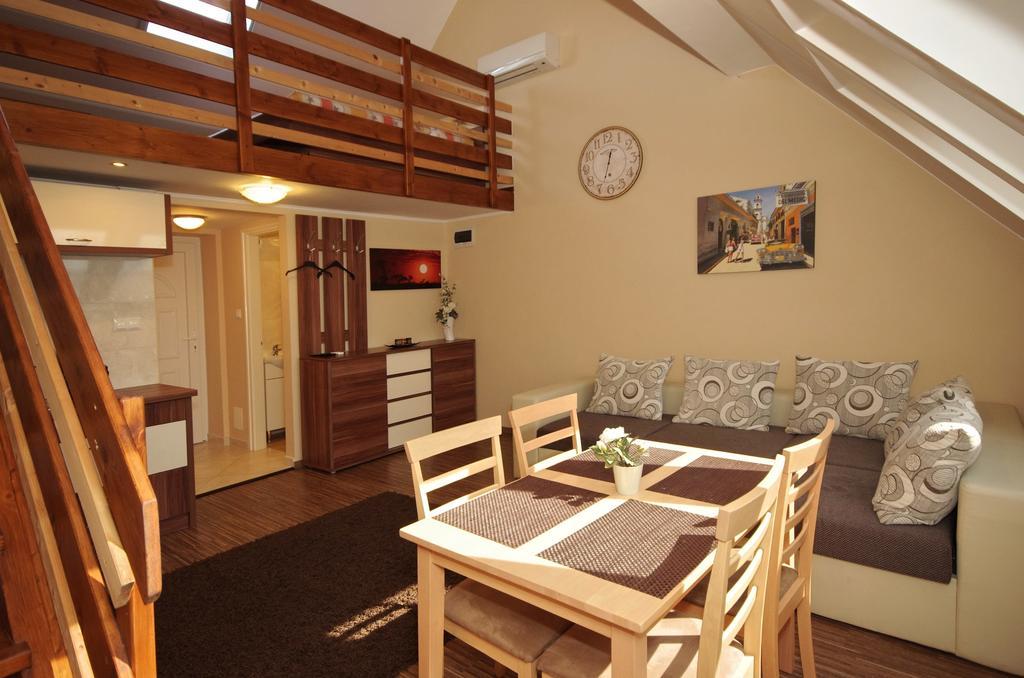 Gyulai Brill Apartman Экстерьер фото