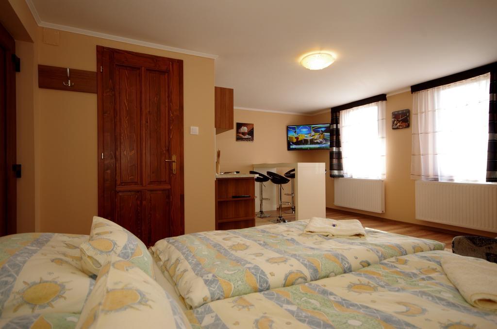 Gyulai Brill Apartman Экстерьер фото